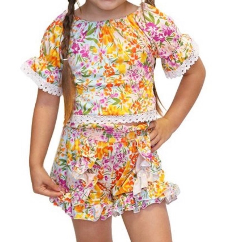 Floral 2 piece outfit NWOT